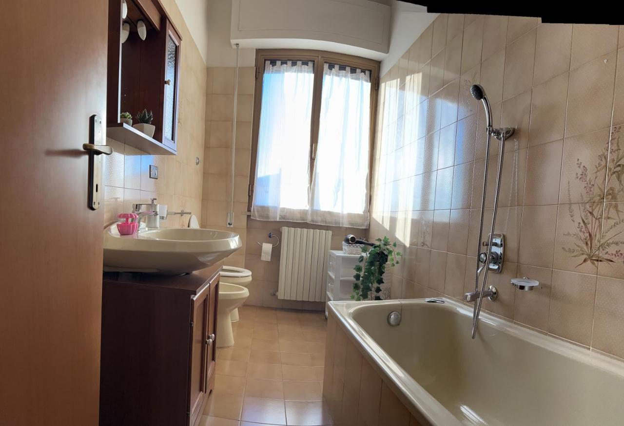루카 Albi'S House,Terrazza ,Wi-Fi, Parcheggio, Ac 아파트 외부 사진