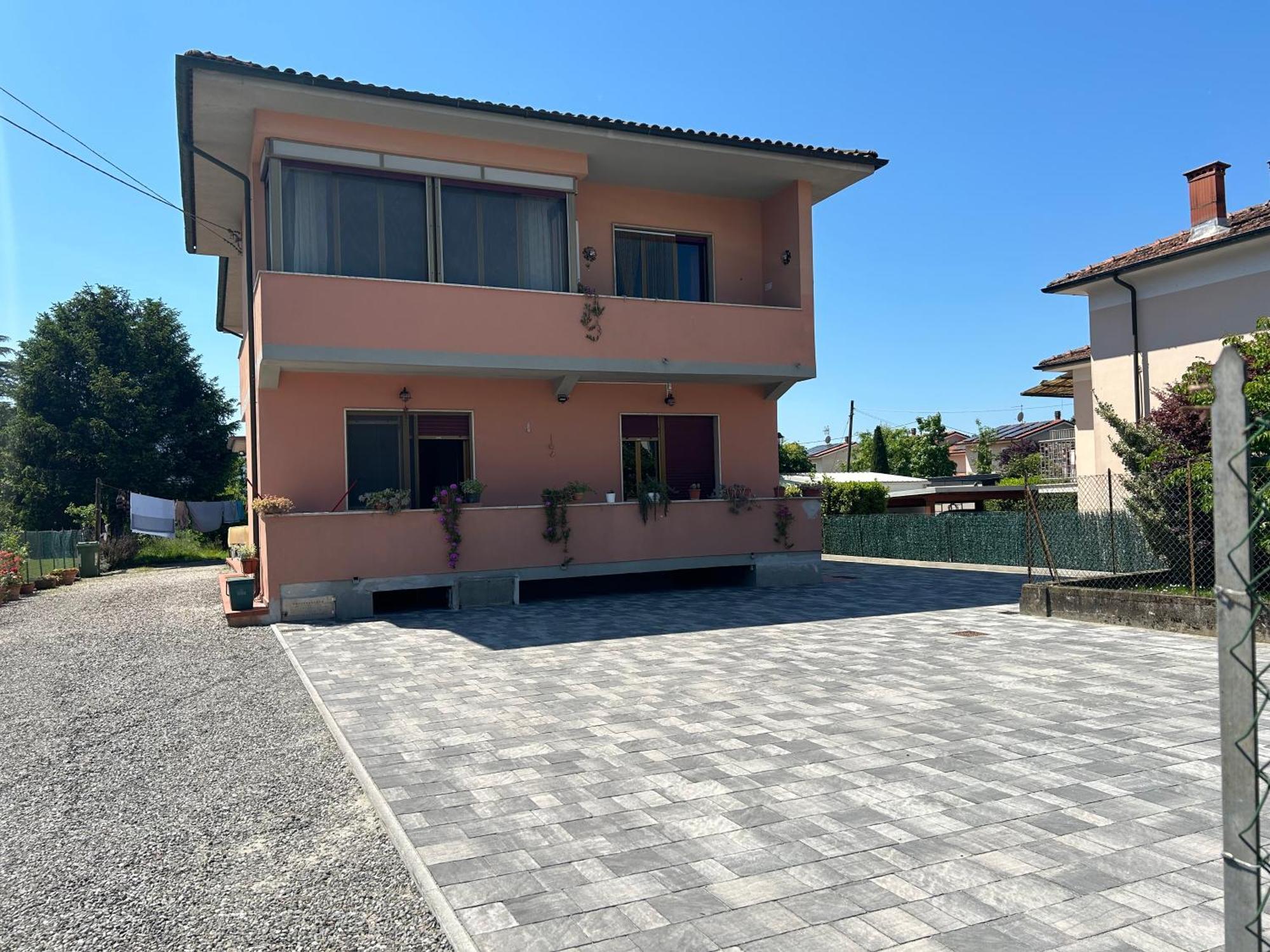 루카 Albi'S House,Terrazza ,Wi-Fi, Parcheggio, Ac 아파트 외부 사진