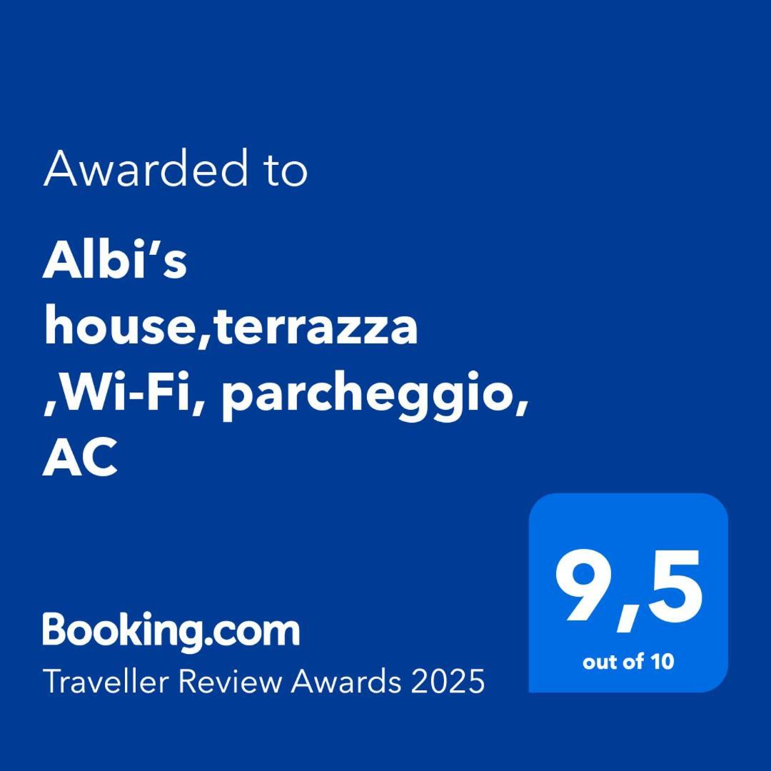 루카 Albi'S House,Terrazza ,Wi-Fi, Parcheggio, Ac 아파트 외부 사진